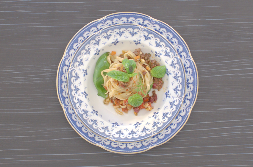 Makaronai su padažu „Bolognese“