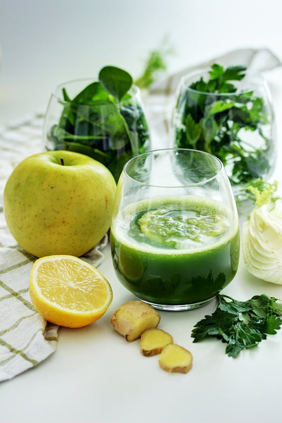 Cellulite Busting Apple, Fennel and Spinach Juice