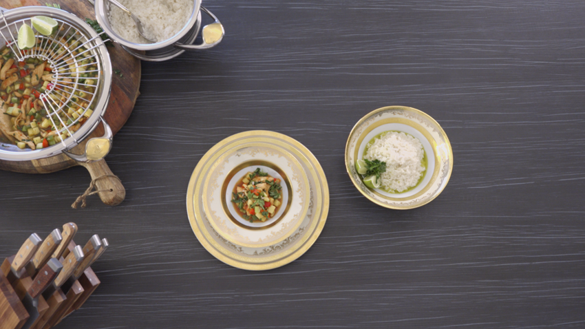 Vištiena su mango ir žemės riešutais 